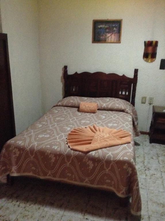 Hotel Atilanos Morelia Zimmer foto